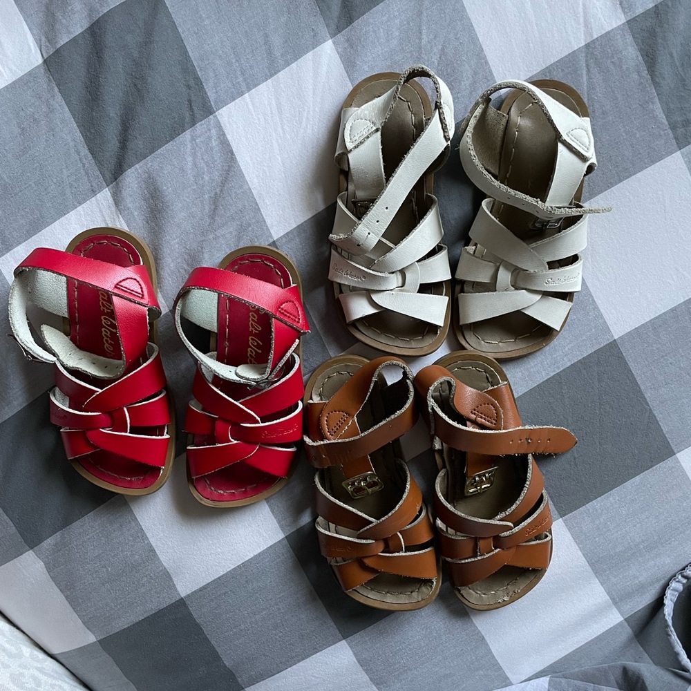 Saltwater sandal bundle